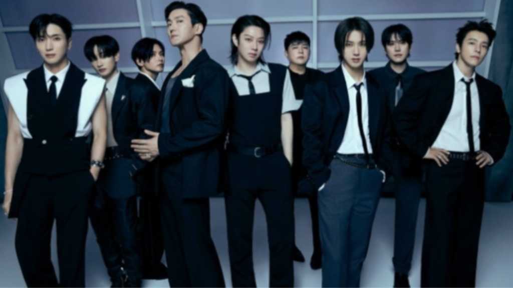 SUPER JUNIOR、Stray Kidsら、K-POP界が復旧支援…香港大規模火災への寄付続く