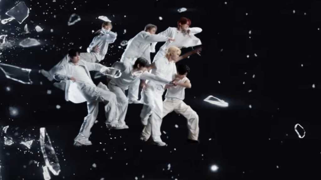 CLOSE YOUR EYES、ダブルタイトル曲「X」MV公開…幻想的かつ強烈なムード