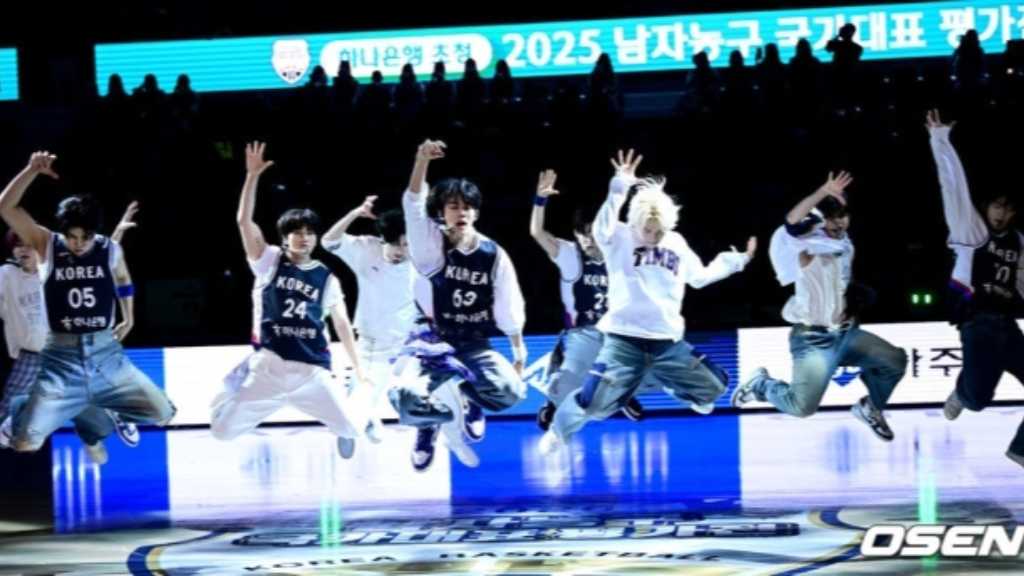 【PHOTO】ZEROBASEONE、バスケのハーフタイム公演に登場！新曲「SLAM DUNK」を先行公開
