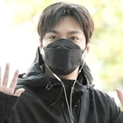 【PHOTO】イ・ミンホ、ファッションウィークに参加するためイタリアへ出国…ラフな全身黒コーデ（動画あり）