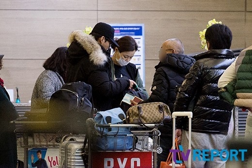 公開恋愛中 ユン ゲサン イ ハニ 日本旅行へ 空港でツーショット目撃 Kstyle