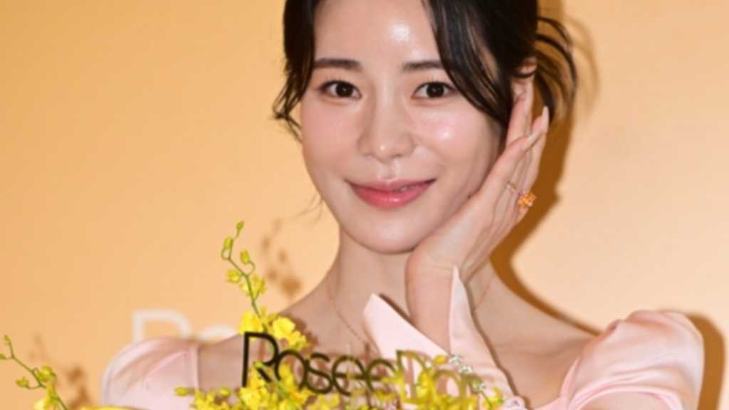 【PHOTO】イム・ジヨン、ジュエリーブランド「RoseeD’or」のイベントに出席