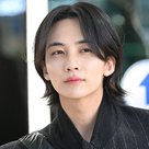 【PHOTO】SEVENTEEN ジョンハン、ファッションウィークに参加するためフランスへ出国（動画あり）