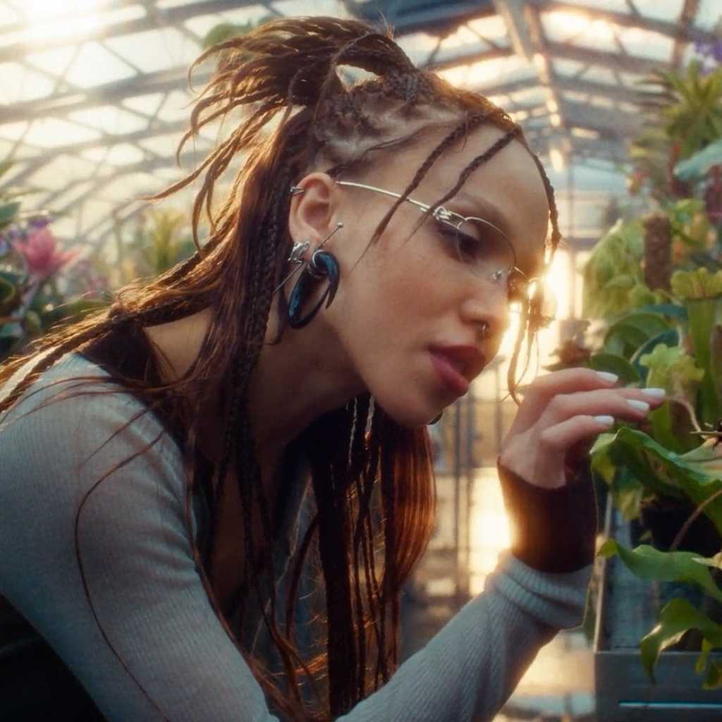 「GENTLE MONSTER」新たにBOUQUETコレクションを展開！1月16日より発売…ポップアップ開催も