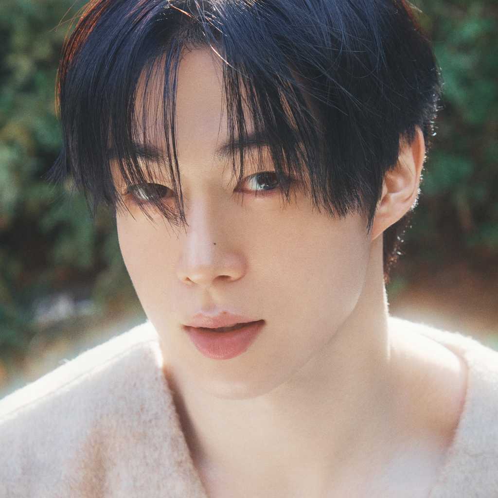 SF9 ダウォン、本日(12/31)除隊!軍服姿でライブ配信に登場…ファンへ感謝を伝える