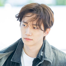 【PHOTO】2PM ジュノ、日本コンサートのため出国…風も味方するビジュアル