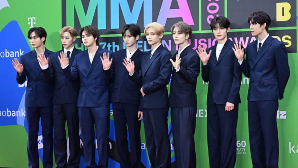 【PHOTO】ALPHA DRIVE ONE「MMA 2025」レッドカーペットに登場