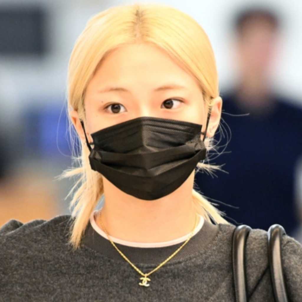 【PHOTO】BABYMONSTER ルカ、日本でのスケジュールを終えて韓国に到着(動画あり)