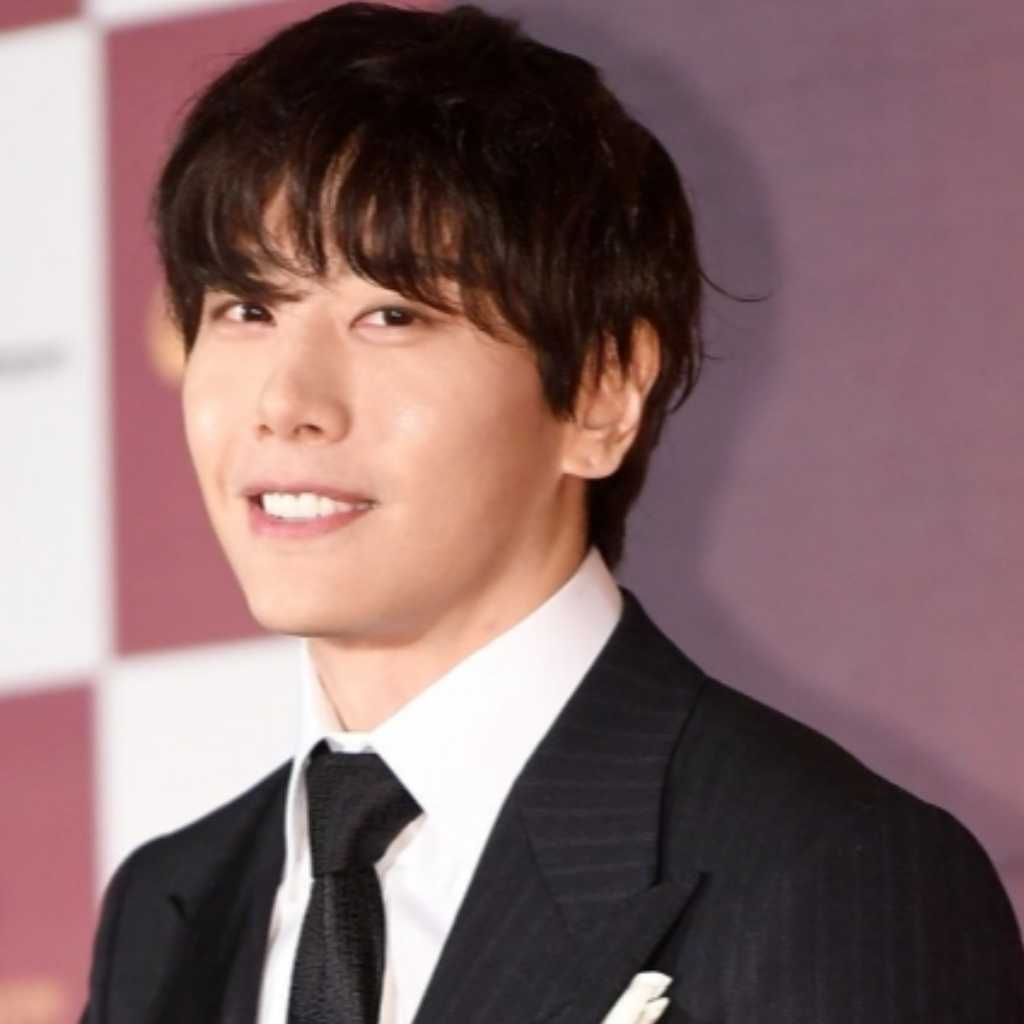 パク・ヒョシン、事務所の元代表と株主から詐欺・業務妨害で告訴…報道を否定「そのような事実はない」
