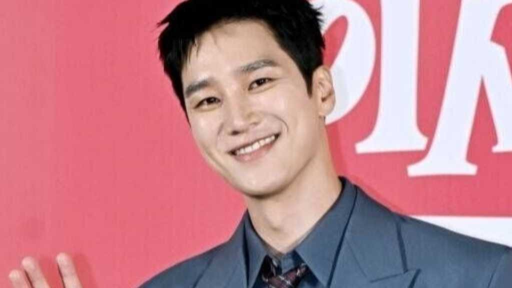 アン・ボヒョン、韓国失明予防財団の児童・青少年に1億ウォンを寄付…クリスマスを前に温かい善行