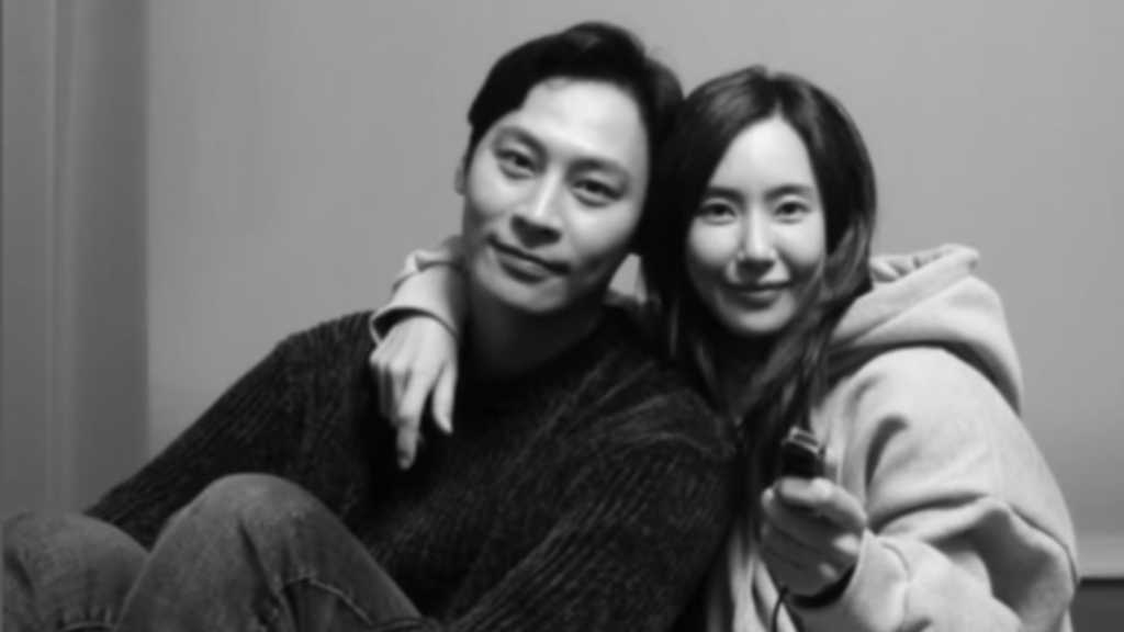 チョン・ウヌさん、突然の悲報に多くの仲間から追悼続く…明るい笑顔の生前の写真も