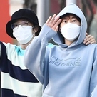 【PHOTO】SUPER JUNIOR ドンヘ＆ウニョク、ラジオ番組の出演を終え帰宅…ラフなファッション（動画あり）