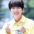 【PHOTO】B1A4 サンドゥル＆ソン・ヘナら「アンニョンハセヨ」収録に参加…明るい笑顔で挨拶