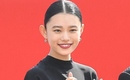 【PHOTO】「メアリと魔女の花」杉咲花、釜山国際映画祭の野外舞台挨拶に登場“キュートな笑顔”