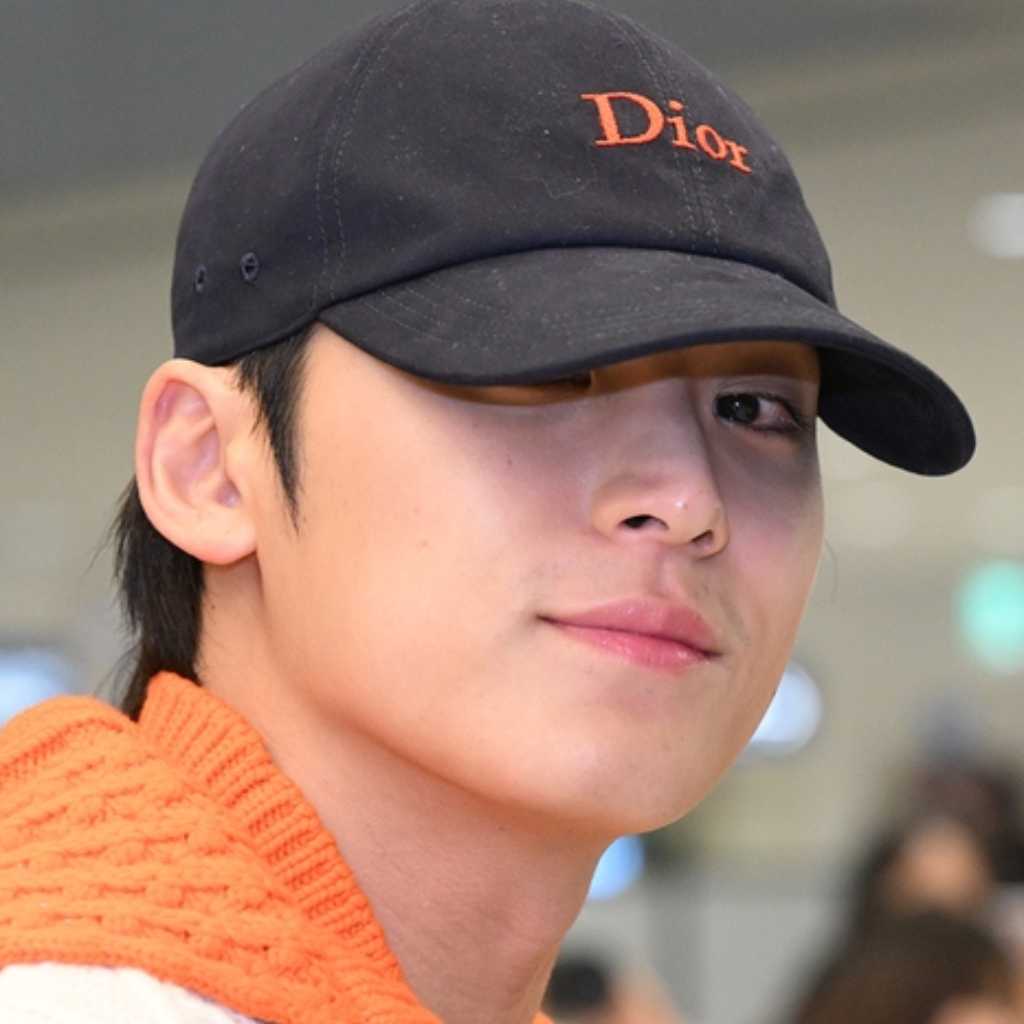 【PHOTO】SEVENTEEN ミンギュ、海外スケジュールを終えてフランスから帰国（動画あり）