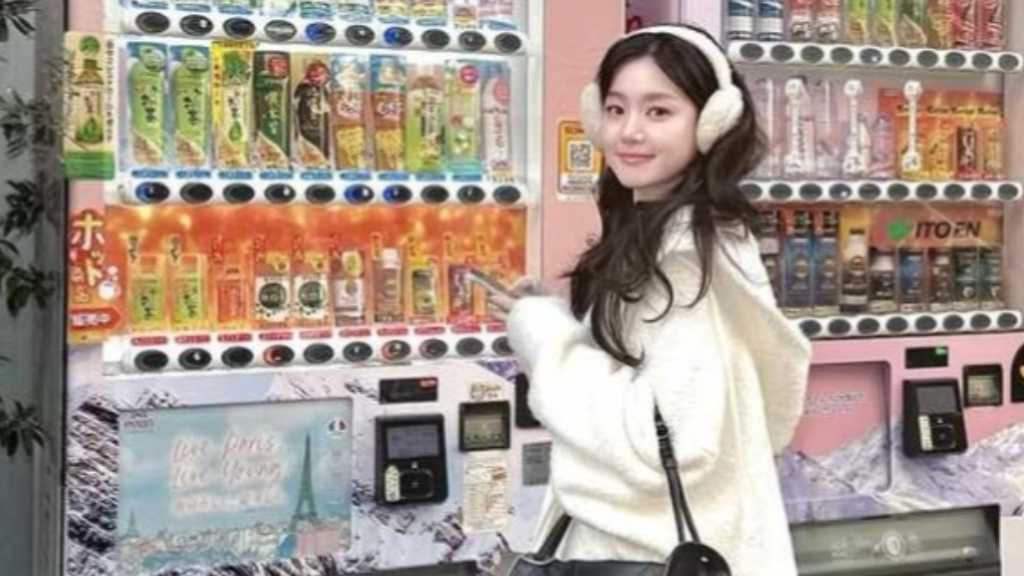 イ・ユビ、東京の街中に！可愛らしい記念ショットを続々公開