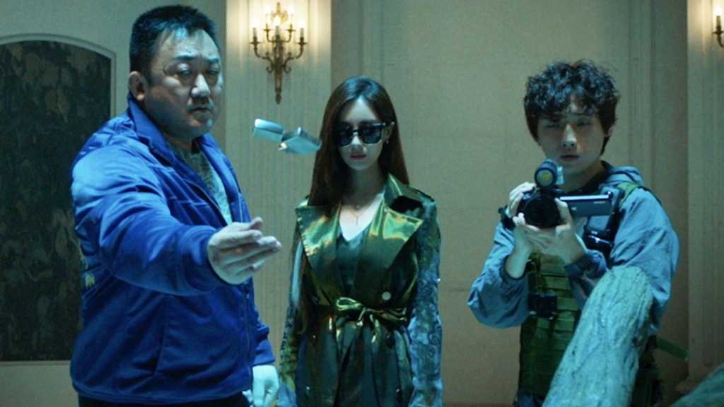 マ・ドンソク&少女時代 ソヒョンら出演の映画「悪魔祓い株式会社」場面写真が解禁!