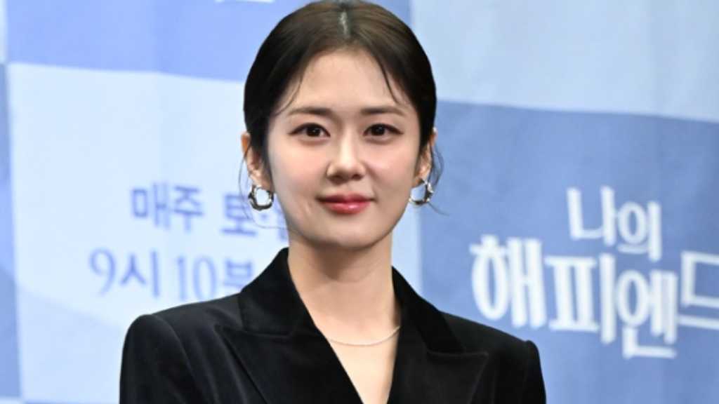 チャン・ナラ、亡くなった元所属事務所の職員を弔問