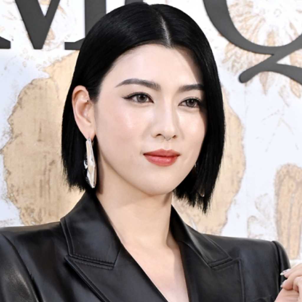 三吉彩花、韓国で明日開催の映画「タチャ」制作報告会に急遽不参加“健康上の理由によるもの”