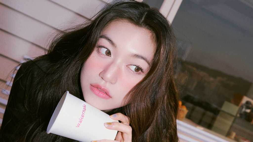 韓国コスメブランド「wakemake」ふわツヤ仕上げのパウダーチークが新登場！7月11日発売