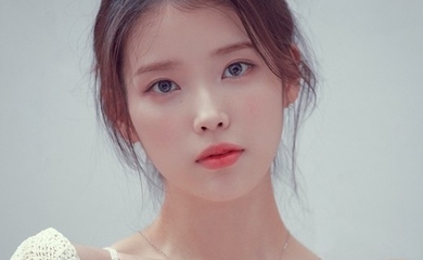 Iu ウェブ漫画のブランドモデルに抜擢 多様な形式のコラボも 楽しみにしてほしい Kstyle