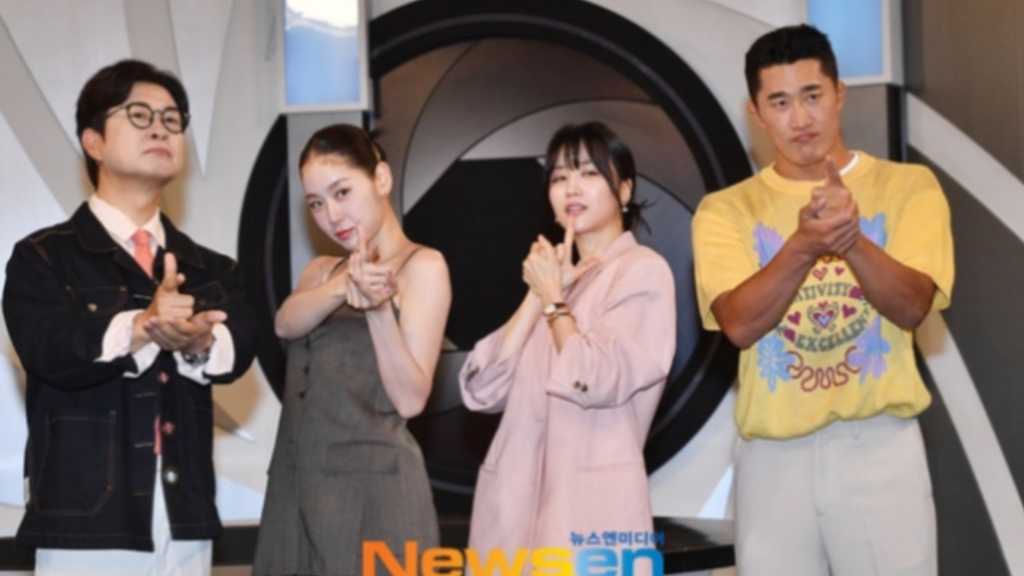 【PHOTO】元SISTAR ソユ＆パク・ハソンら、バラエティ番組「HIDDEN EYE」1周年記念記者会見に出席