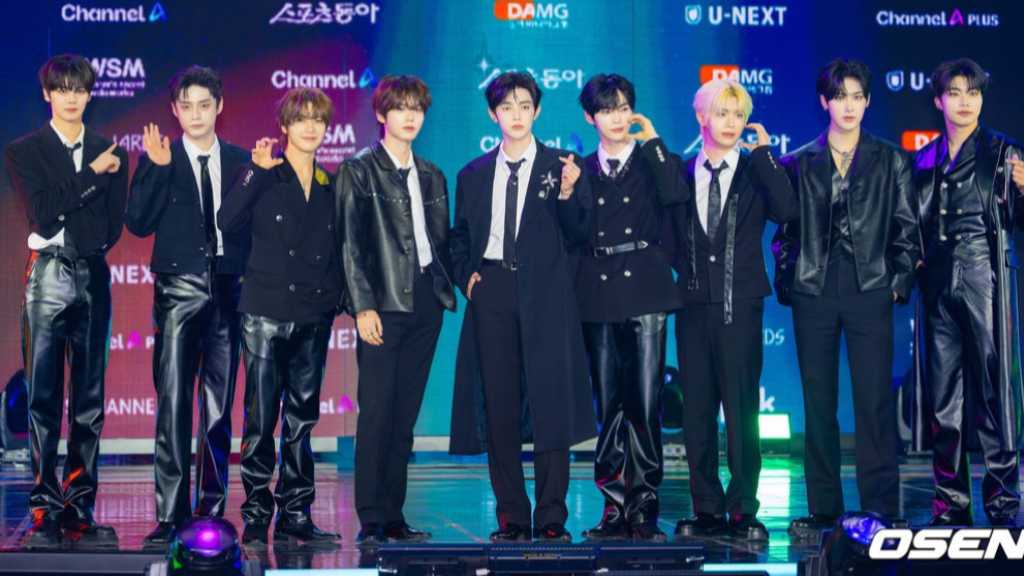 【PHOTO】ZEROBASEONE「第2回D Awards」レッドカーペットに登場