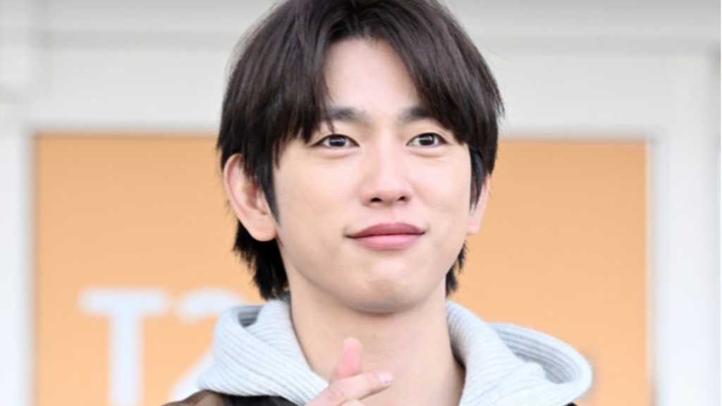 【PHOTO】GOT7 ジニョン、海外スケジュールのため出国…爽やかに挨拶