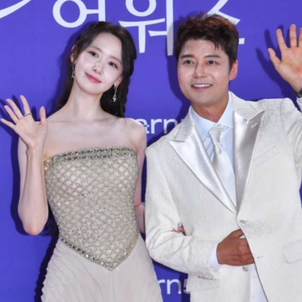 【PHOTO】少女時代 ユナ＆チョン・ヒョンム「第5回青龍シリーズアワード」レッドカーペットに登場