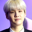 BTSのSUGA、電動キックボード飲酒運転による服務への影響は…兵務庁がコメント「別途の措置はない」