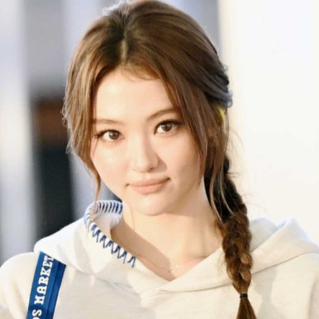 【PHOTO】MEOVV「TIMA」出演のため香港へ出国（動画あり）