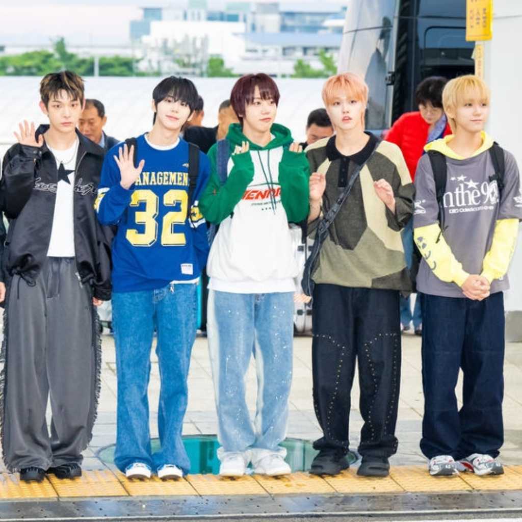 【PHOTO】AHOF「TMA 2025」出演のためマカオへ出国…爽やかなファッション