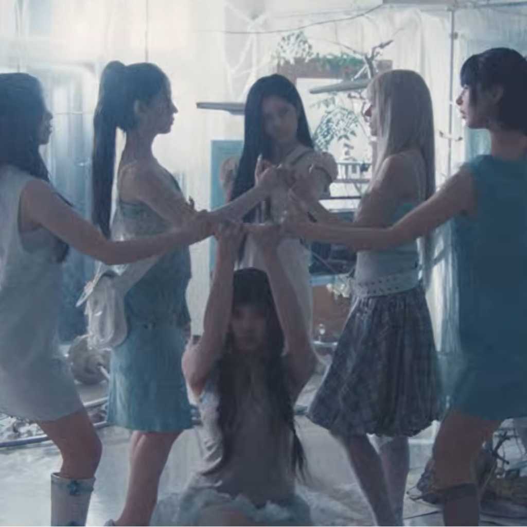 NMIXX、タイトル曲「Heavy Serenade」MV公開…夢幻的な雰囲気