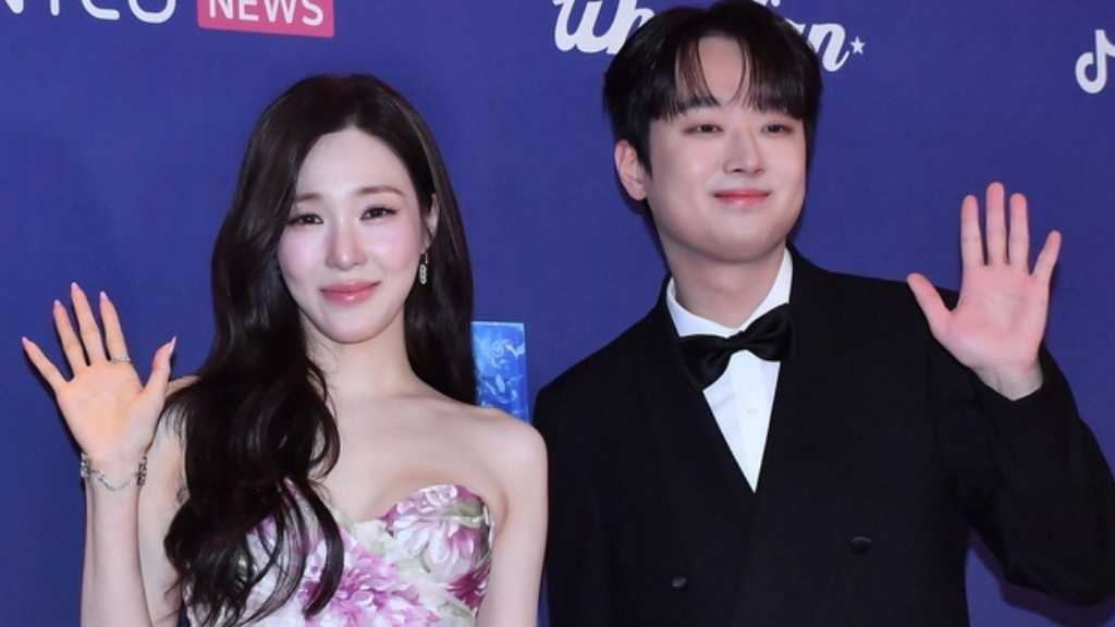 【PHOTO】少女時代 ティファニー＆イ・チャンウォン「Hanteo Music Awards 2025」レッドカーペットに登場