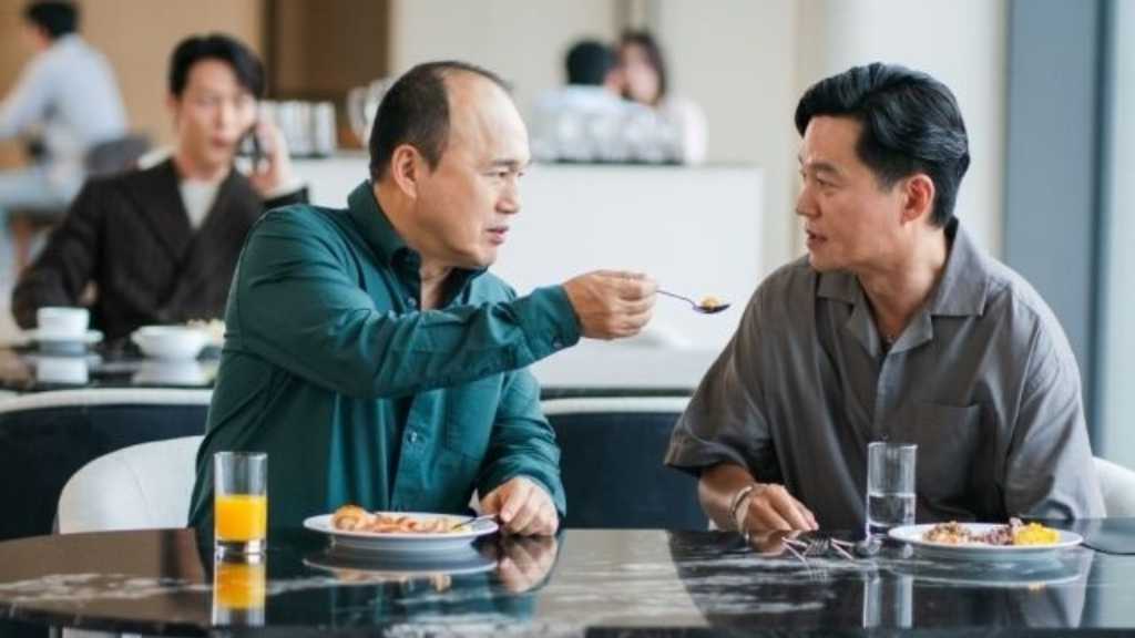 イ・ソジン&キム・グァンギュ、同性カップル役に挑戦!?新ドラマ「ダイナマイト・キス」にカメオ出演(動画あり)