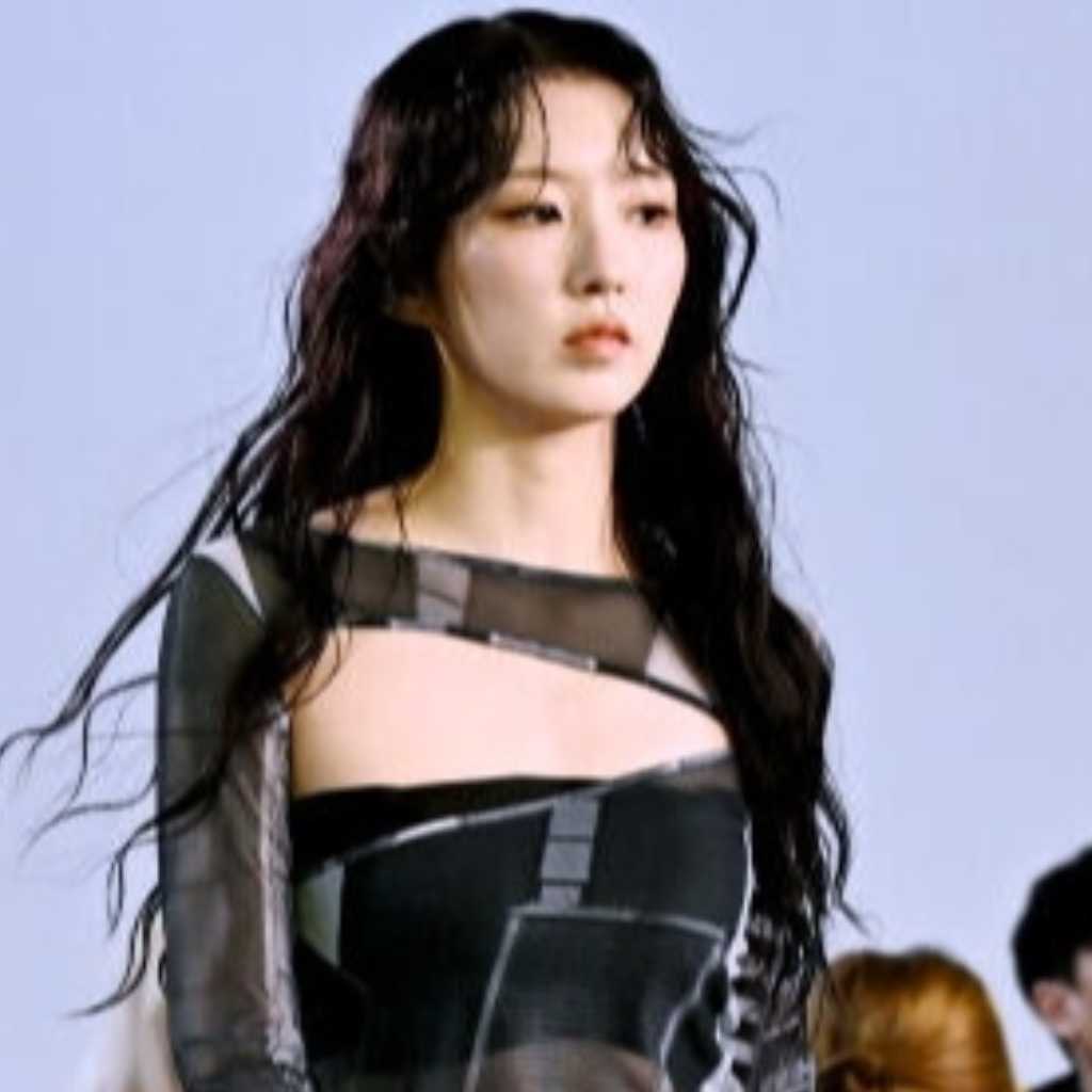 【PHOTO】LIGHTSUM ジュヒョン＆チョウォン「ソウルファッションウィーク」のランウェイに登場