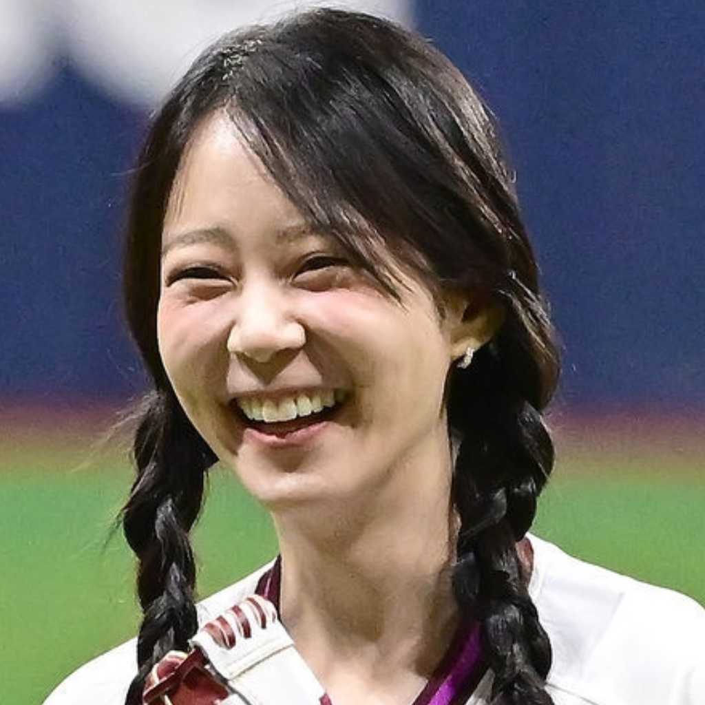 【PHOTO】KARA スンヨン、始球式に登場…キュートな笑顔