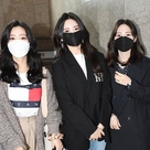 【PHOTO】DIA、第21代国会議員選挙の投票に参加…3人で会場へ