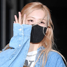 【PHOTO】BLACKPINK、ワールドツアーのためフィリピンへ出国…手を振って挨拶（動画あり）