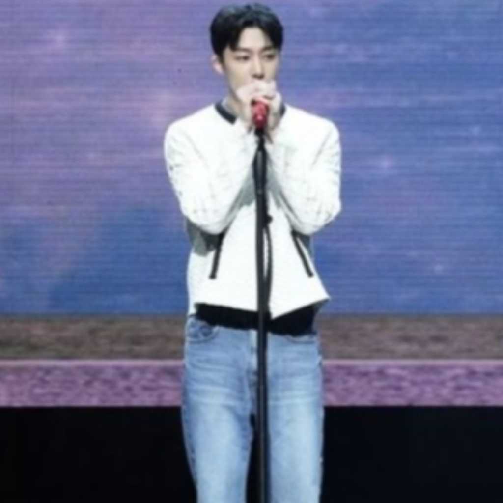 MONSTA X ヒョンウォン、ダンスカバーに心温まる手紙も…除隊記念イベントが大成功「今日を忘れない」