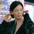 イ・ソム、東京の街中でグラビア撮影！アンダーウェアを活用した大胆なファッションを披露