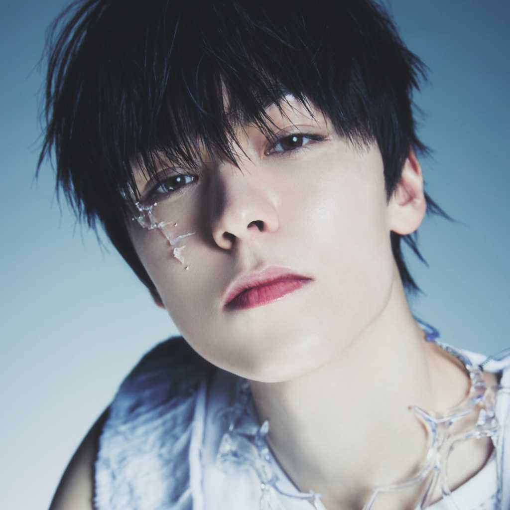 SEVENTEEN バーノン、本日入隊…ライブ配信でファンに挨拶