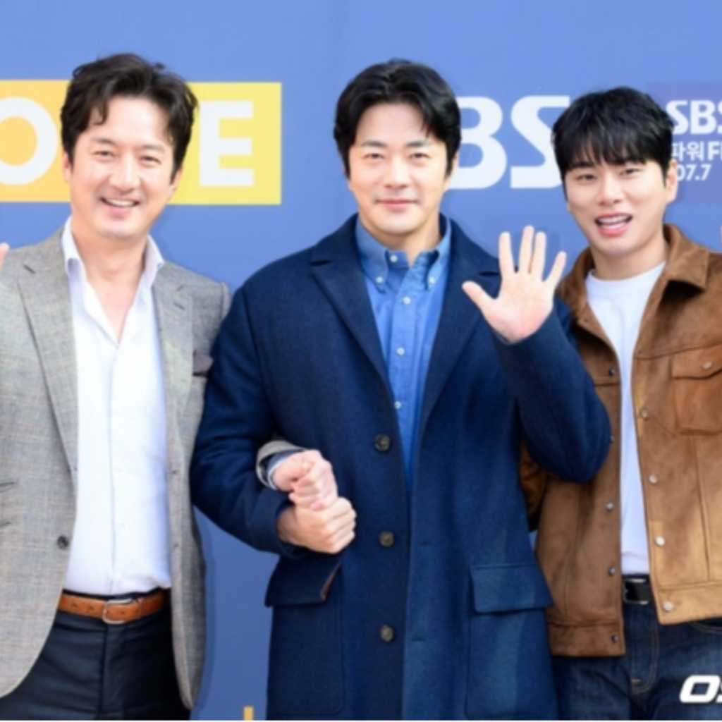 【PHOTO】クォン・サンウ＆イ・イギョン＆チョン・ジュノ「2時脱出Cultwo Show」出演のため放送局へ
