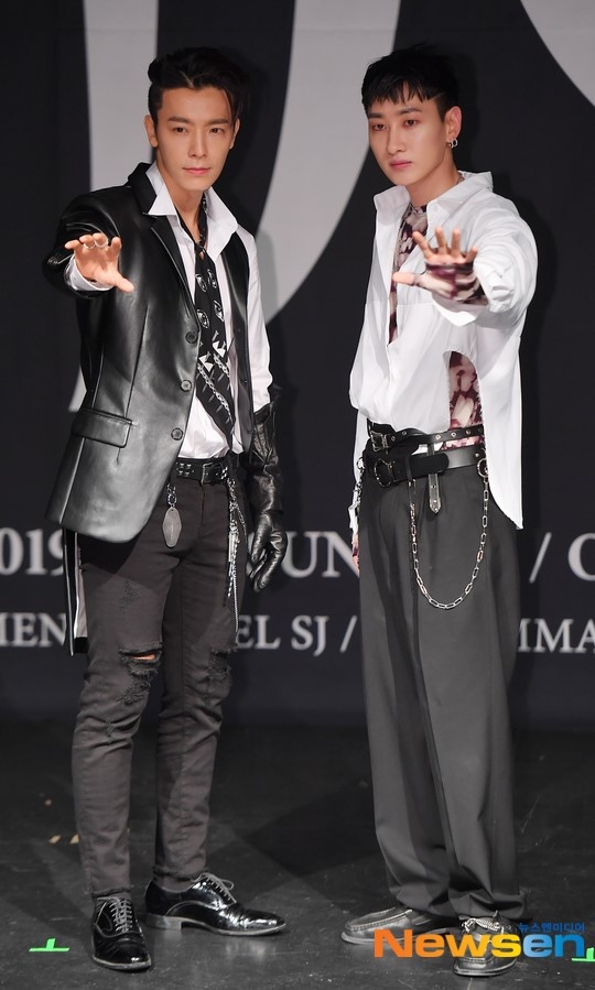 PHOTO】SUPER JUNIOR ドンへ＆ウニョク、単独公演の記者会見に登場…2人