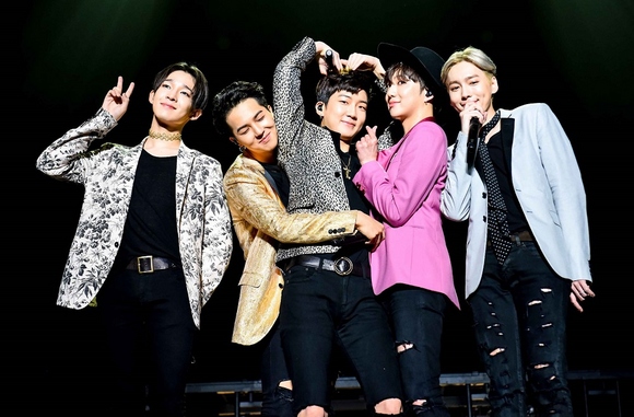 Winner 日本ツアー 16 Winner Exit Tour In Japan ファン メンバー スタッフ全員が泣いた感動のファイナル公演閉幕 Kstyle