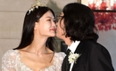 【PHOTO】キム・ギョンジン＆チョン・スミン、結婚式を控え記者会見に登場…熱いキスも