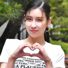 【PHOTO】Stephanie＆イ・ソクジュン、番組の収録に参加…抜群のスタイルをアピール