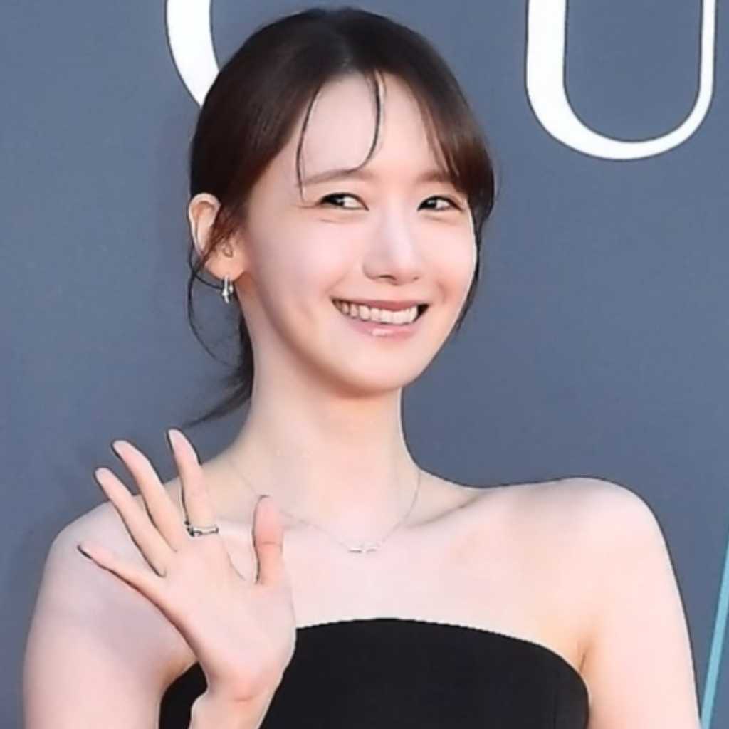 【PHOTO】少女時代 ユナ「第62回百想芸術大賞」レッドカーペットに登場