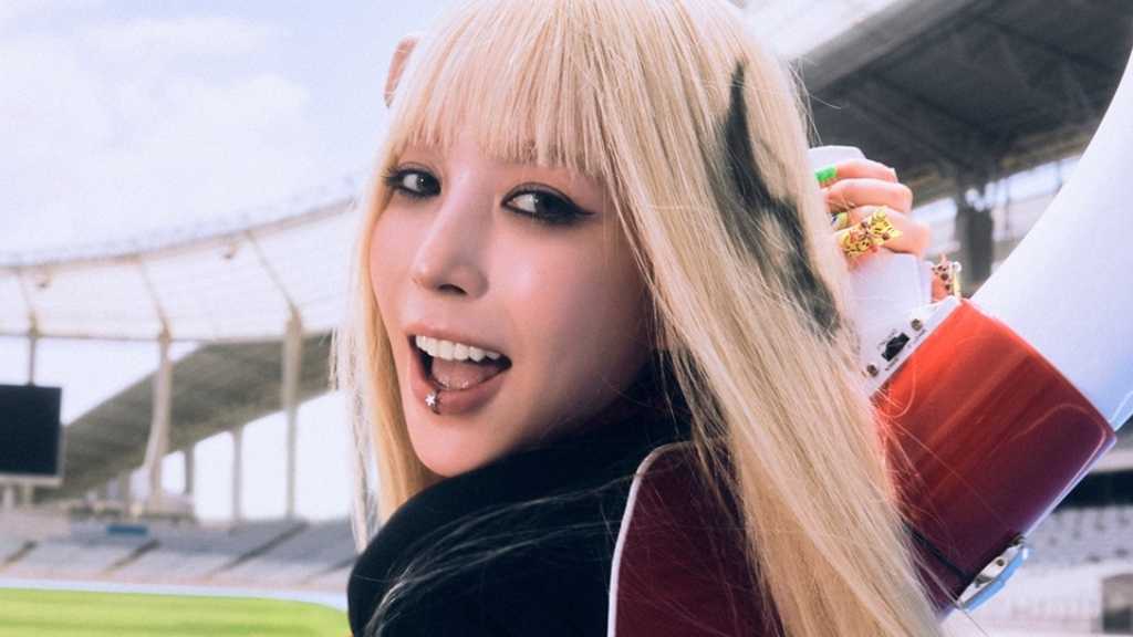 BoA、金髪姿に視線釘付け…11thフルアルバム「Crazier」予告イメージが話題