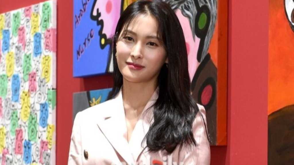 KARA ギュリ、詐欺容疑の元恋人から金品を受け取っていた？疑惑うけ事務所がコメント
